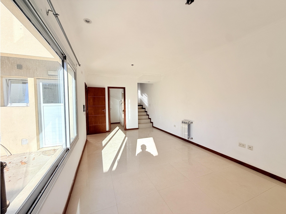 departamento 3 ambientes en venta en lujan centro con cochera — foto 2