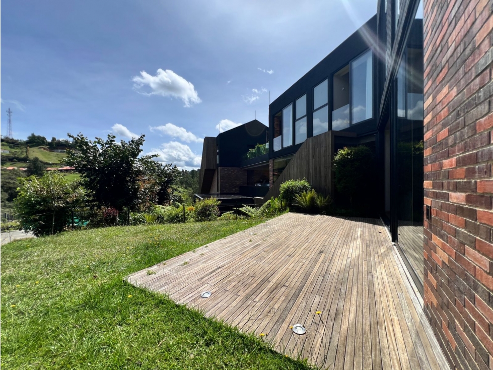 Venta de Casa campestre en el Alto de la loma del escobero