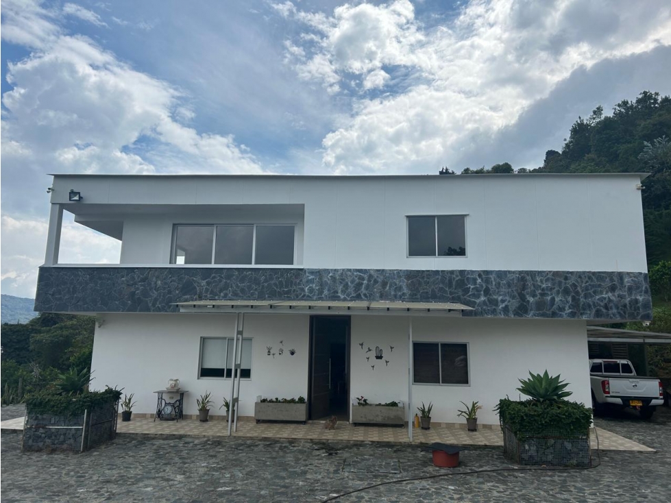 DAPA ALQUILER DE CASA POR RACAMANDAPA FRESCO TRANQUILO CERCA A CALI