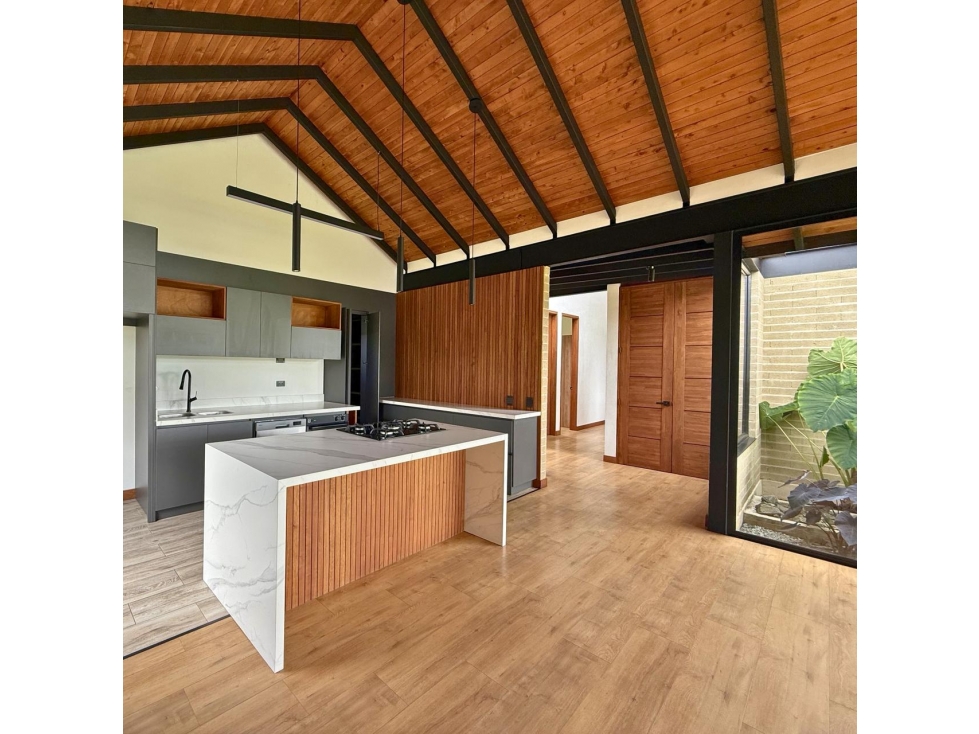 Venta de casa campestre en el Retiro