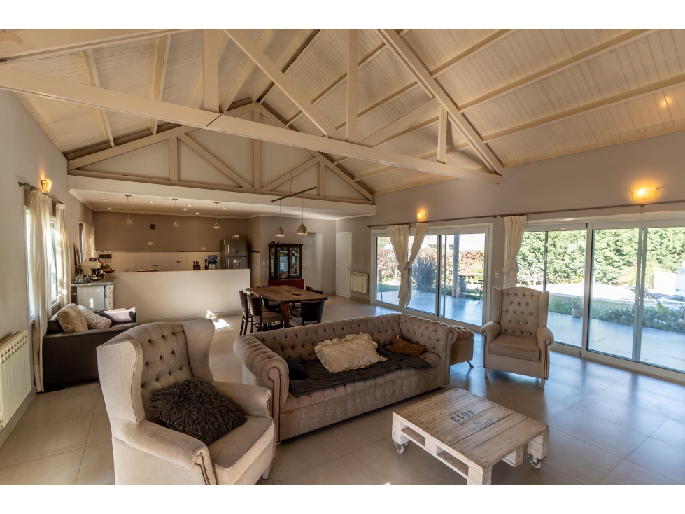 Casa en venta de 5 ambientes en arroyo dulce apta credito hipotecario