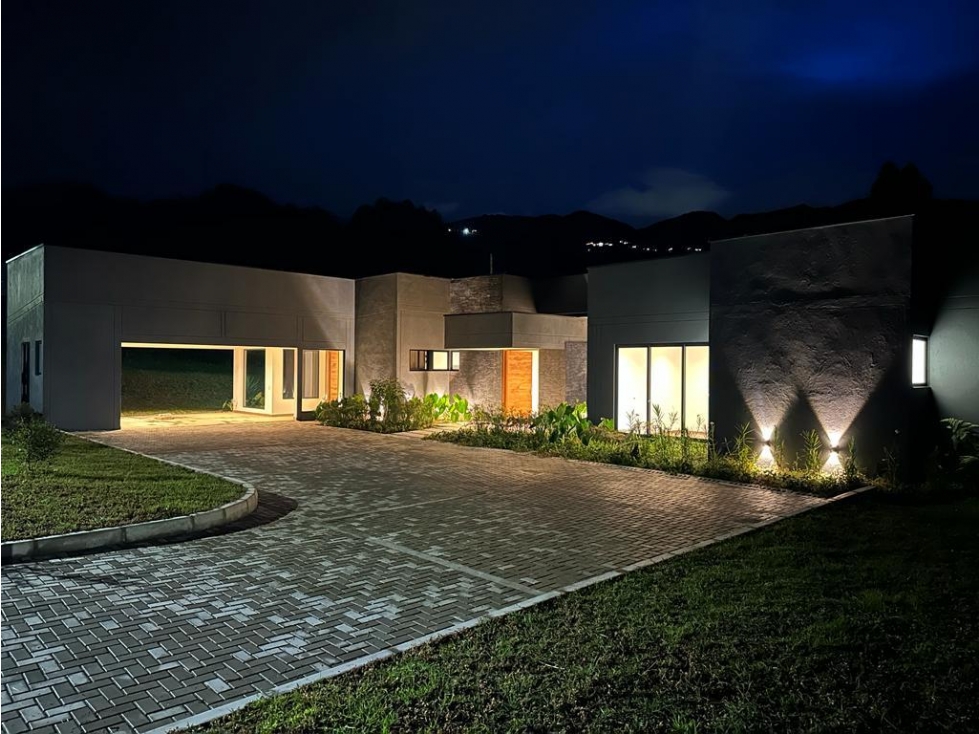 Venta de Casa campestre en el Retiro, sector de Fizebad