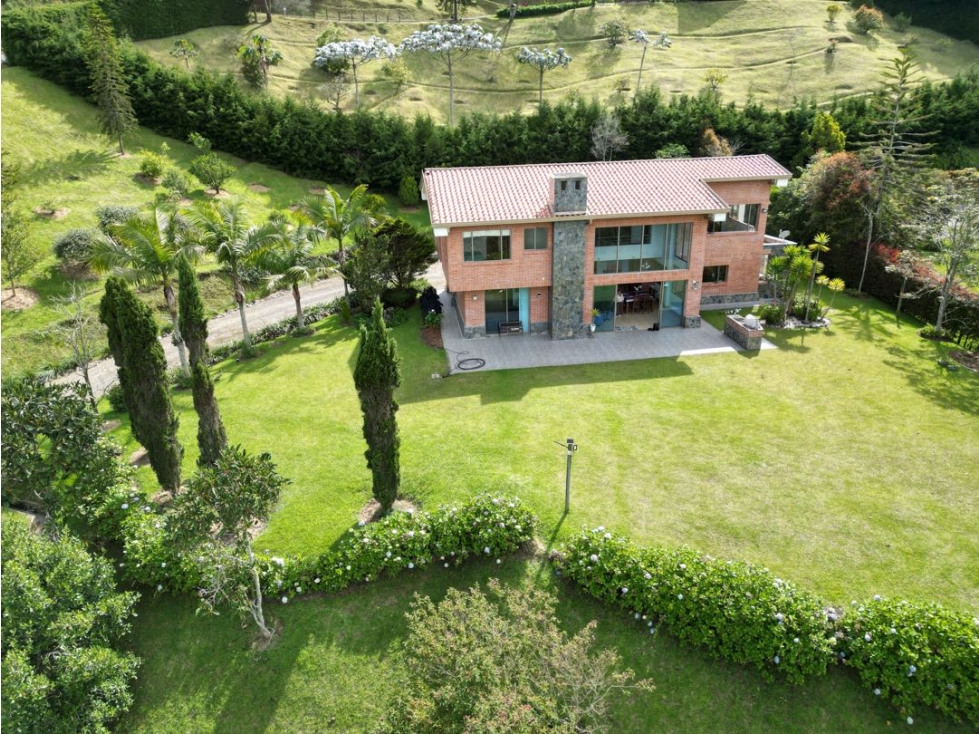 Venta de casa en Envigado, alto del escobero