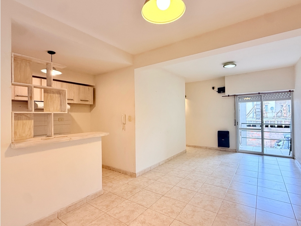 Departamento 2 ambientes en venta con balcon italia 652