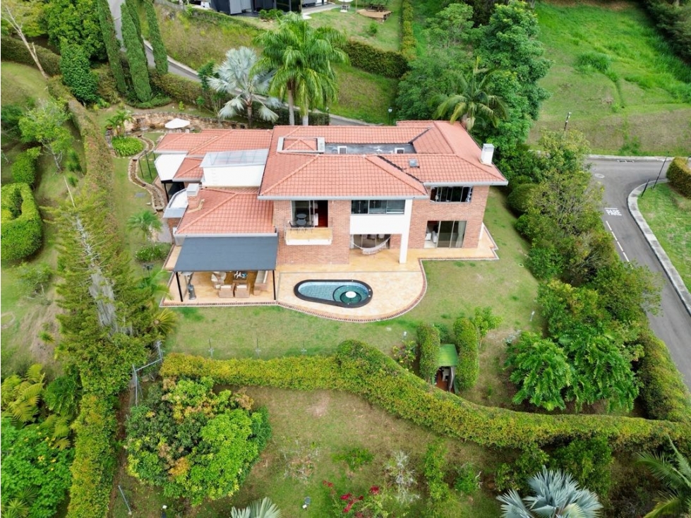 Venta de casa campestre en el Escobero parte baja