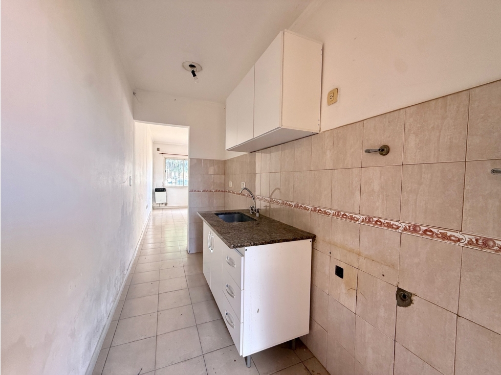 Departamento Dúplex 3 ambientes en venta en lujan Planta Baja con Patio y Cochera — foto 6