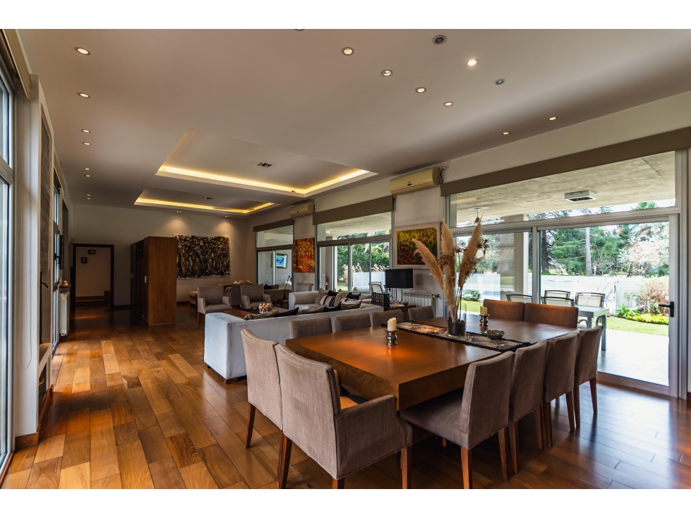 casa de 6 ambientes en venta en praderas fondo al golf