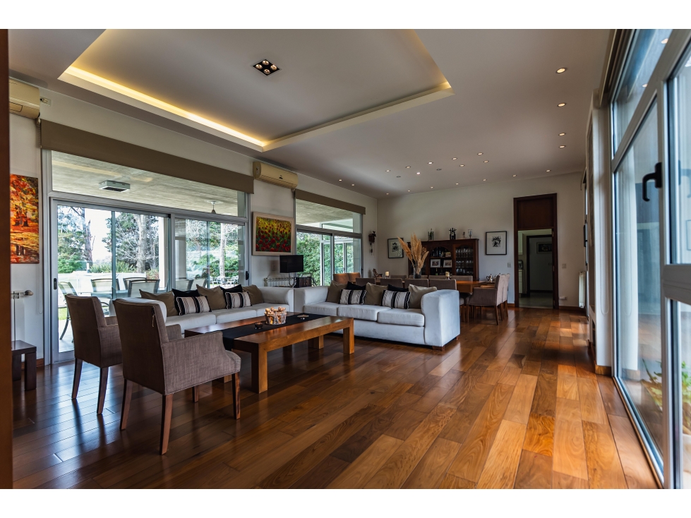casa de 6 ambientes en venta en praderas fondo al golf — foto 3
