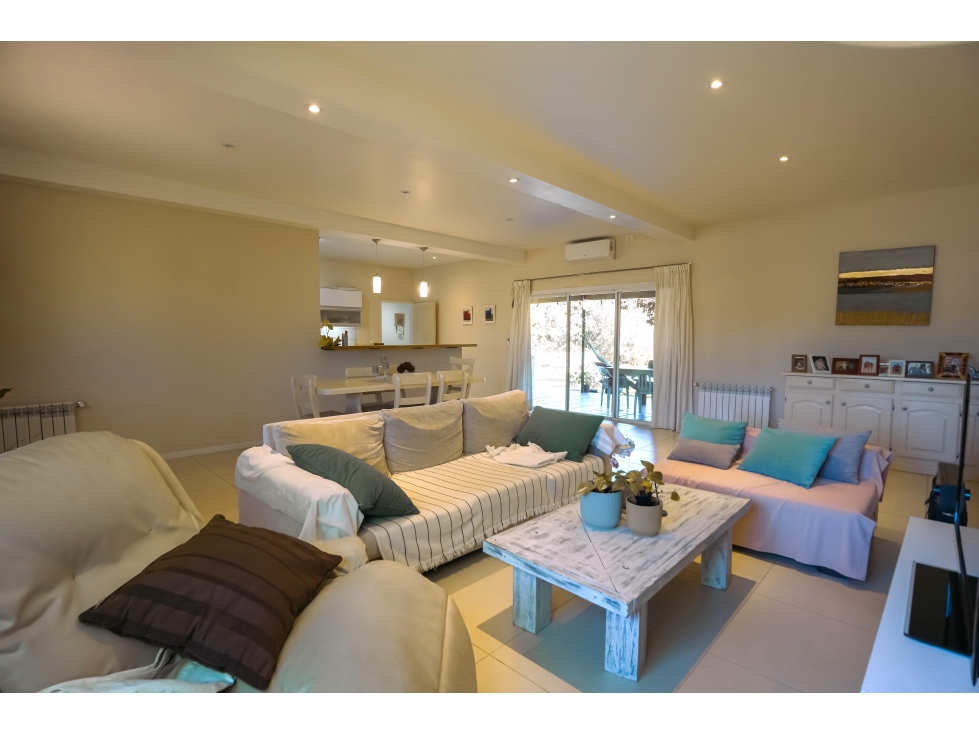 Casa de 4 ambientes en venta en barrio cerrado lomas de san francisco — foto 2