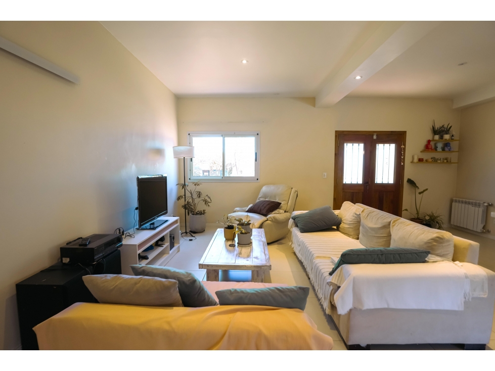 Casa de 4 ambientes en venta en barrio cerrado lomas de san francisco — foto 3