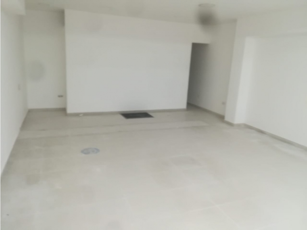 ALQUILO LOCAL COMERCIAL 60M2 AV. ESTACIÓN CON AV. 6TA N. Y 6TA AN — foto 3