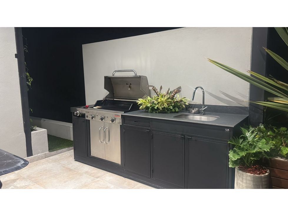 Venta de casa en Envigado Loma del escobero en unidad cerrada — foto 2