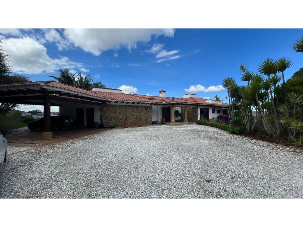 Venta de casa campestre en el alto del escobero — foto 2