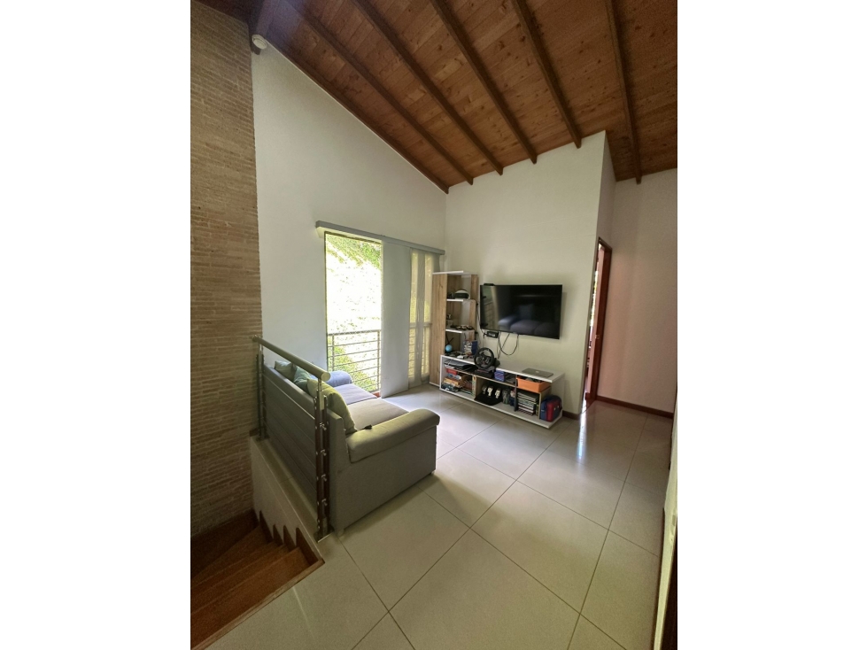 Venta de Casa en Envigado sector las Antillas — foto 4
