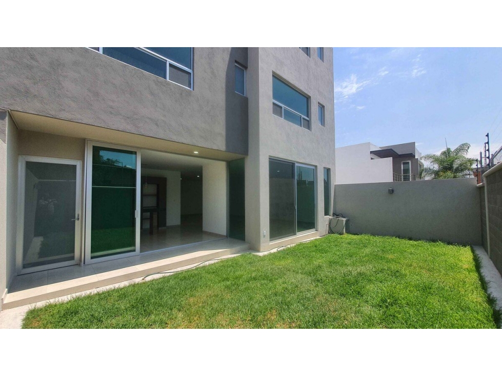 Casa en Venta en Colinas de Juriquilla ¡Vive en una Zona Residencial Exclusiva! - 2