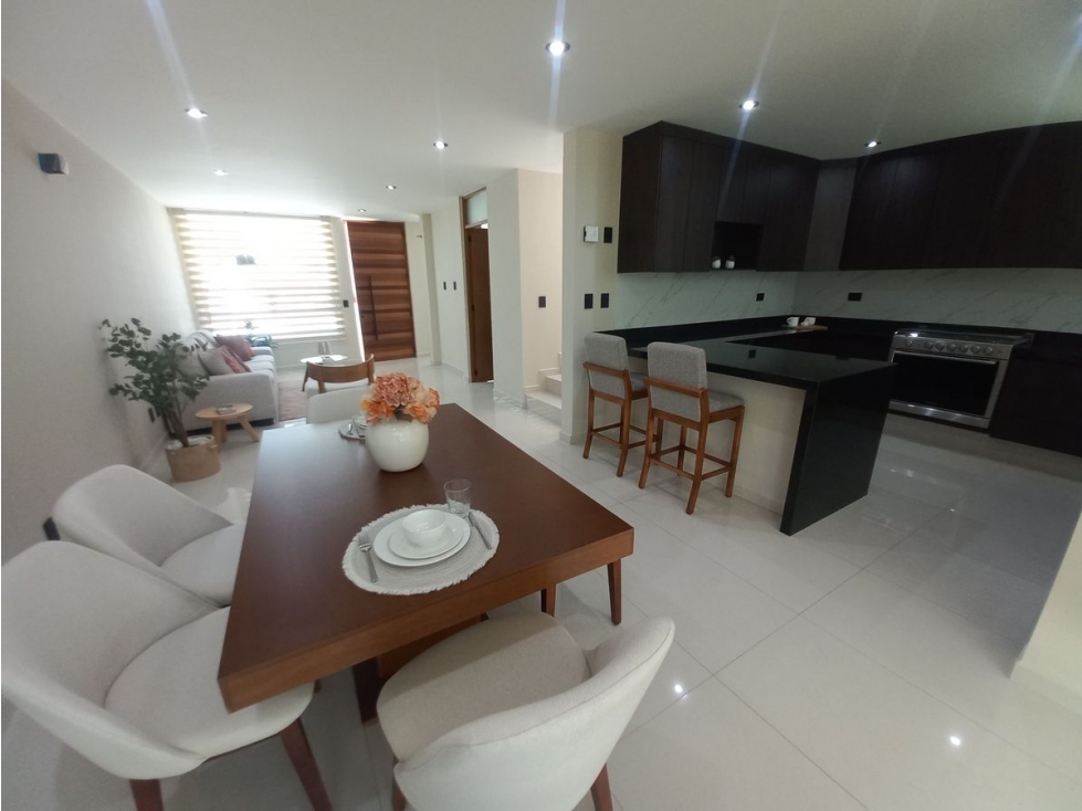 Casas en Venta en El Refugio - ¡Entrega Inmediata! Con opción a 4ta. habitación - 4