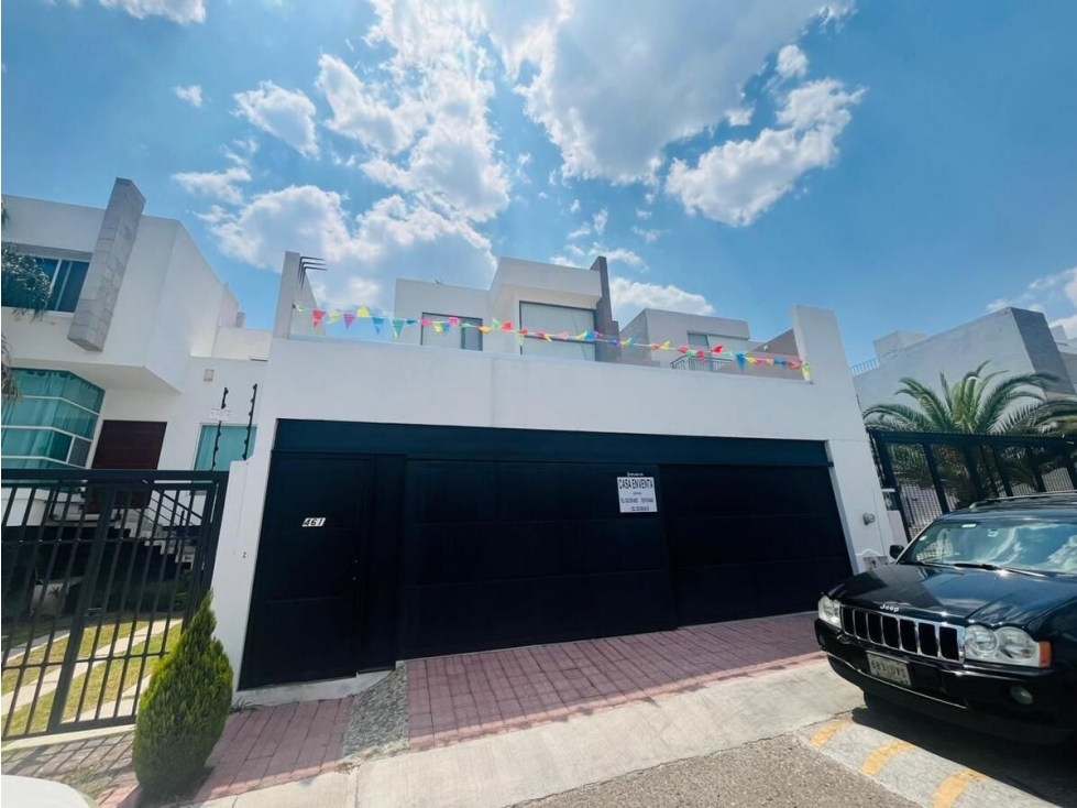 Residencia Exclusiva en Real de Juriquilla: Diseño de Autor - 1