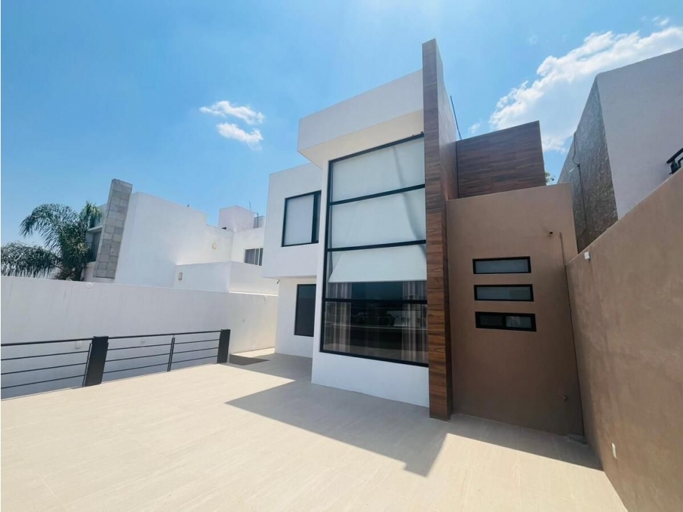 Residencia Exclusiva en Real de Juriquilla: Diseño de Autor - 2