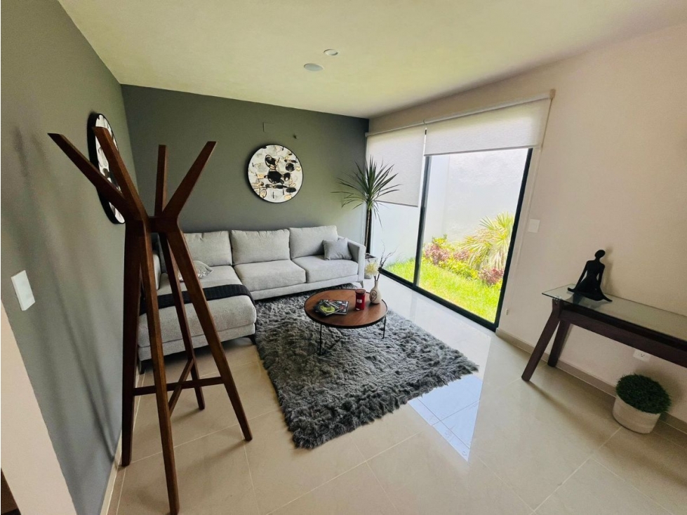 Hermosa Casa en Venta en Juriquilla, San Isidro - ¡No pierdas esta oportunidad! - 2