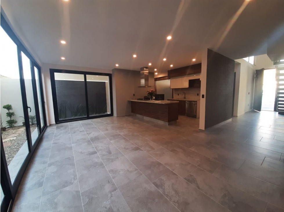 Residencia en Zibatá, de LUJO, 4 Recamaras, 5 Baños, Estudio, ÚNICA! - 2