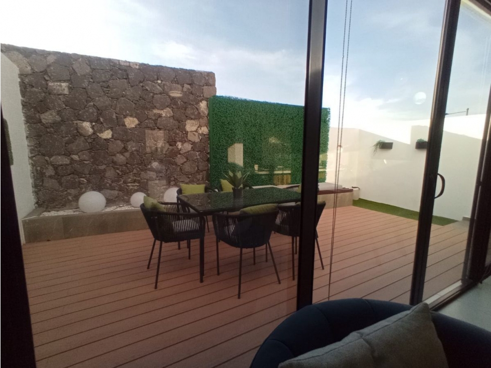 Residencia en Zibata, Roof Garden, 3 Recamaras, 3.5 Baños, Equipada, Lujo ! - 2