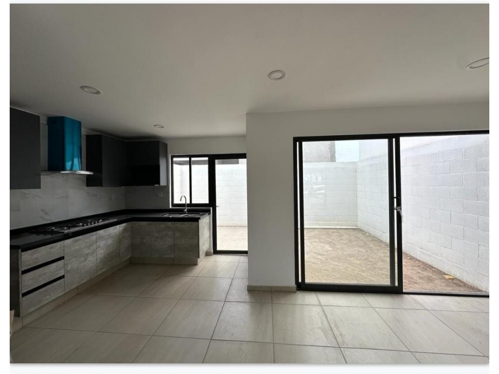 Casa en Venta en Zona Candiles, Vive con Calidad de Vida, GRAN UBICACIÓN! - 2