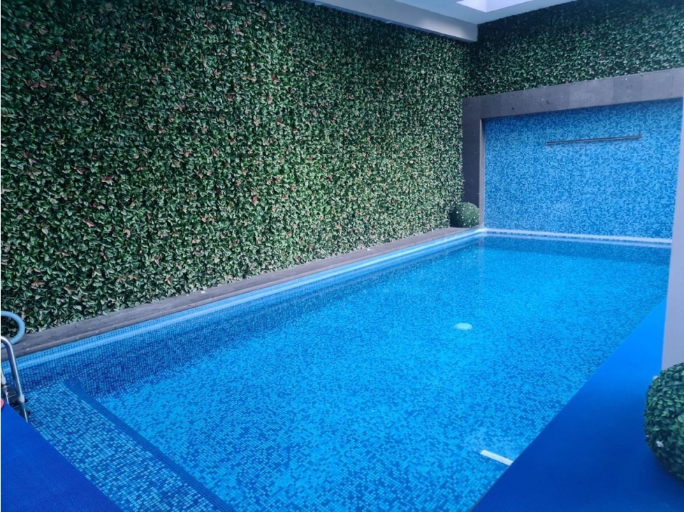 Residencia en Venta en Vista Real, Club Hípico, Diseño de Autor. - 3