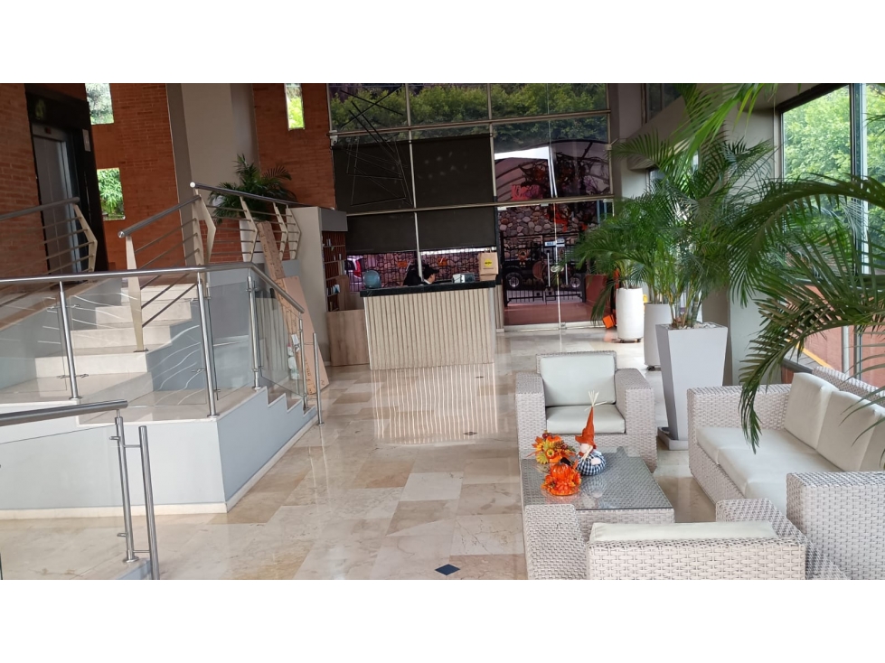 APARTAMENTO LOMAS DE MENGA 144 m2. TRANQUILO JARDÍN NIÑOS, MASCOTAS — foto 4