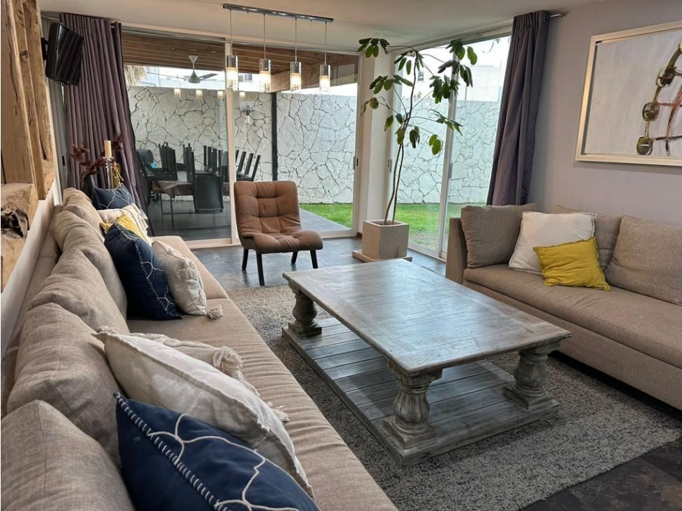 Se Vende Casa en Hacienda Real Tejeda, Gran Ubicación, Estancia Amplias - 2