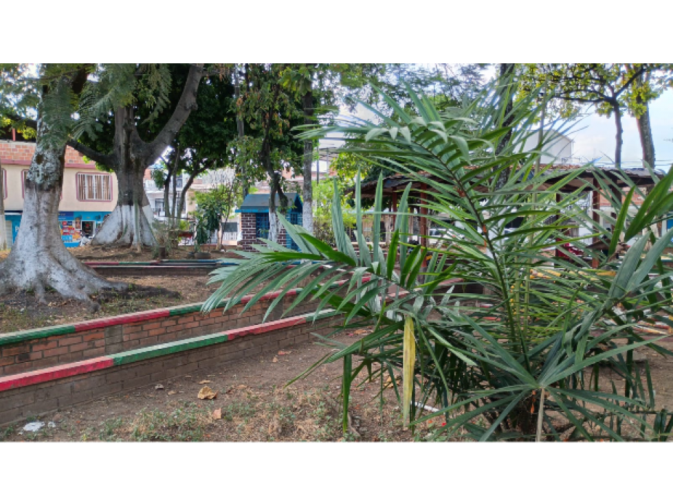 ASTURIAS CASA DE 1 PISO FRENTE AL PARQUE D150826-1 — foto 3
