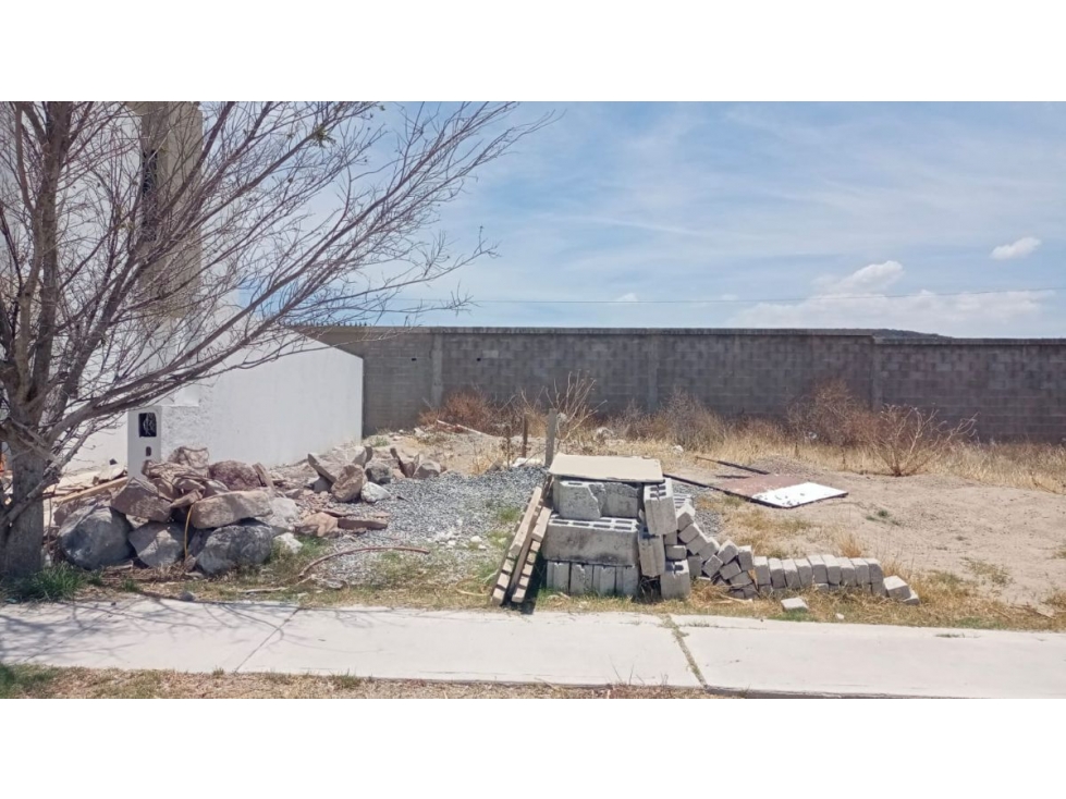 Venta de 2 Terrenos en El Encino, de 216.34 (lote 5) y de 198.19 m2 (lote 6) - 3