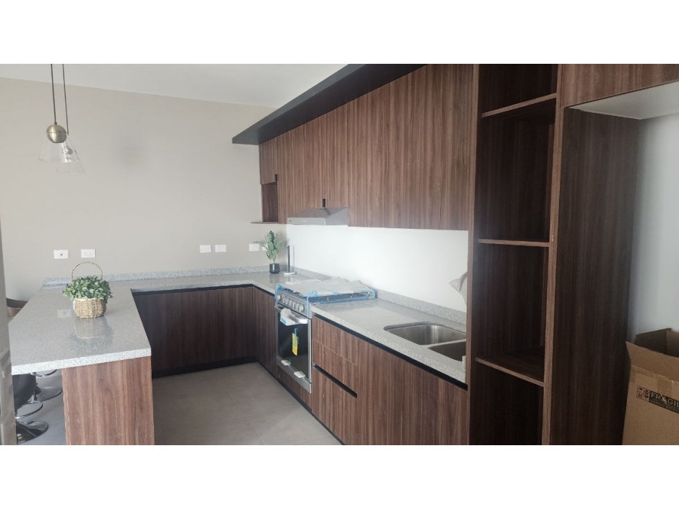 Casas en Venta en Hacienda Carlota, 4ta Recamara en PB, Jardín, LUJO ! - 4