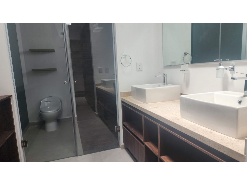 Casas en Venta en Hacienda Carlota, 4ta Recamara en PB, Jardín, LUJO ! - 6