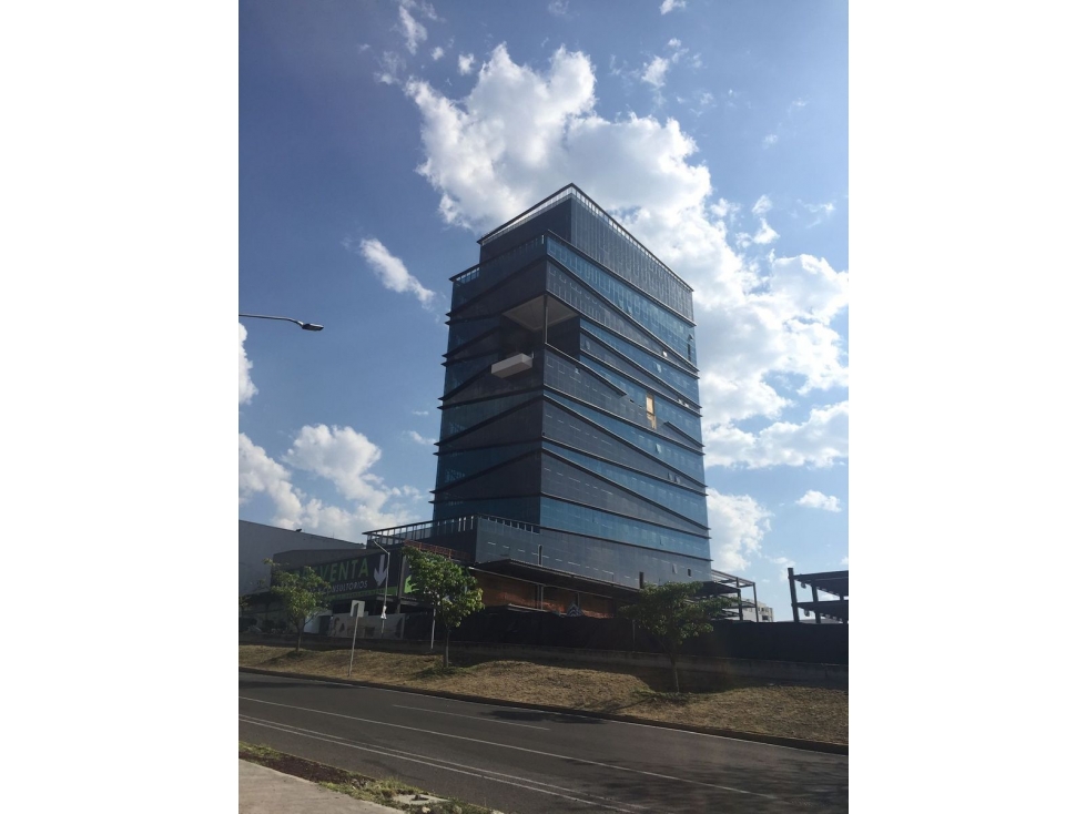 Oficina en Venta en Centro Sur, Torre Momentum, para Oficina o Consultorio - 3