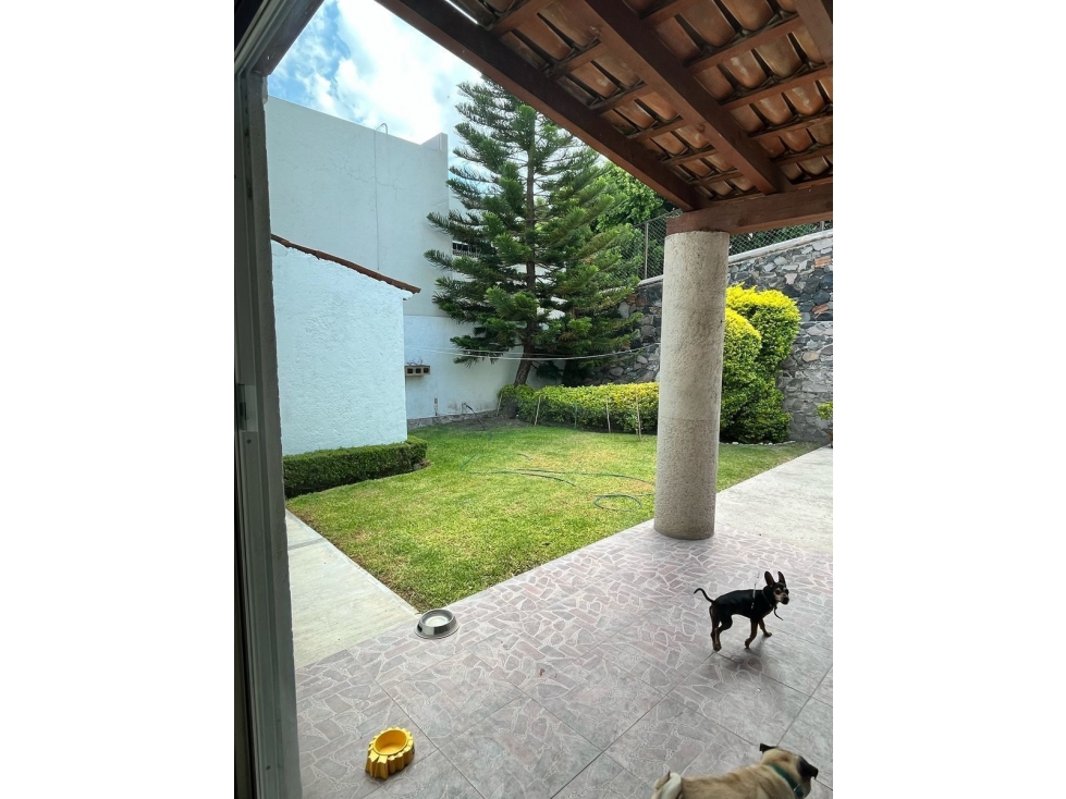 Se Vende Casa en Colinas del Bosque, 3 Recamaras, Jardín, Estudio en PB, 3.5 Bañ - 2