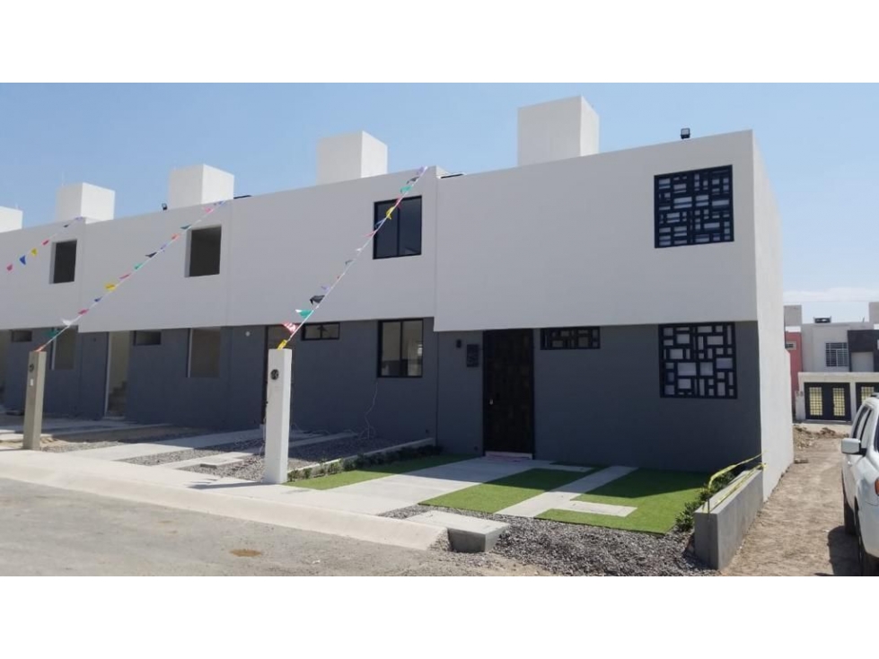 Estrena Casa en El Pueblito, Corregidora, Estudio, 2.5 Baños Completos - 2