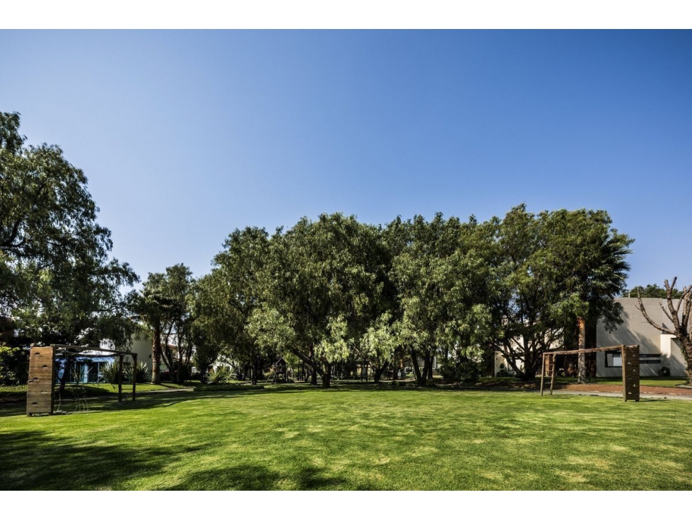 Terrenos en Venta en Balvanera Country Club y Golf desde 370 m2 hasta 1,000 m2 - 6
