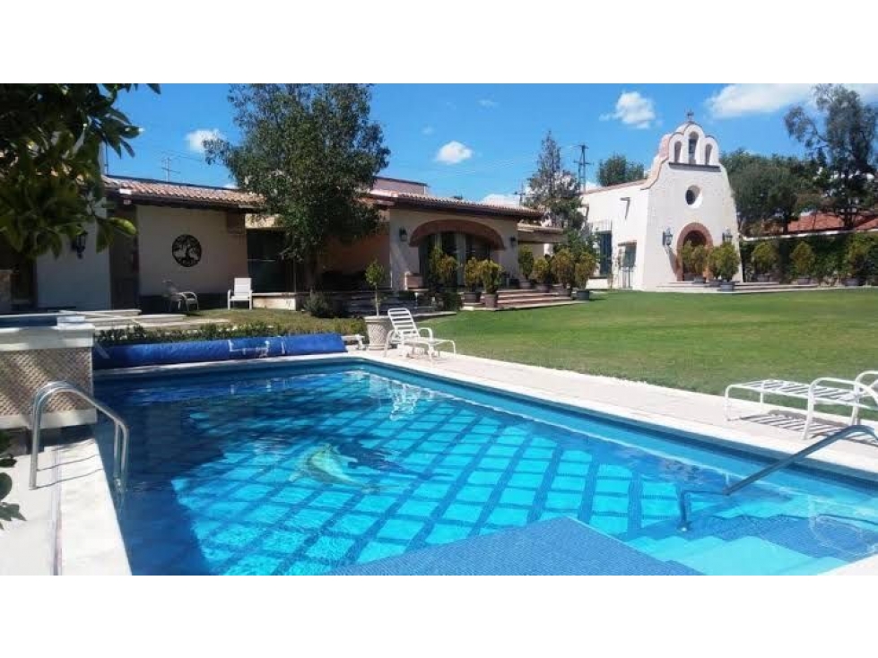 Venta de Hotel en Tequisquiapan, 11 Recamaras, 18 Baños, Alberca, Cancha Tenis - 4