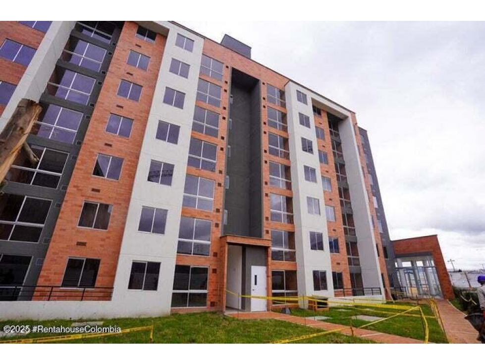 Apartamento en Chia (Cundinamarca) RAH CO: 26-424