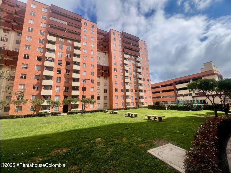 Apartamento en Zipaquira (Cundinamarca) RAH CO: 26-426