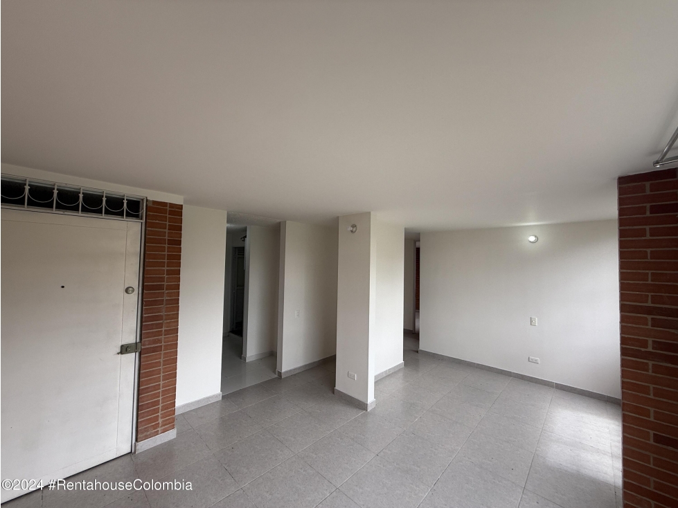 Apartamento en Tocancipa (Cundinamarca) RAH CO: 26-443