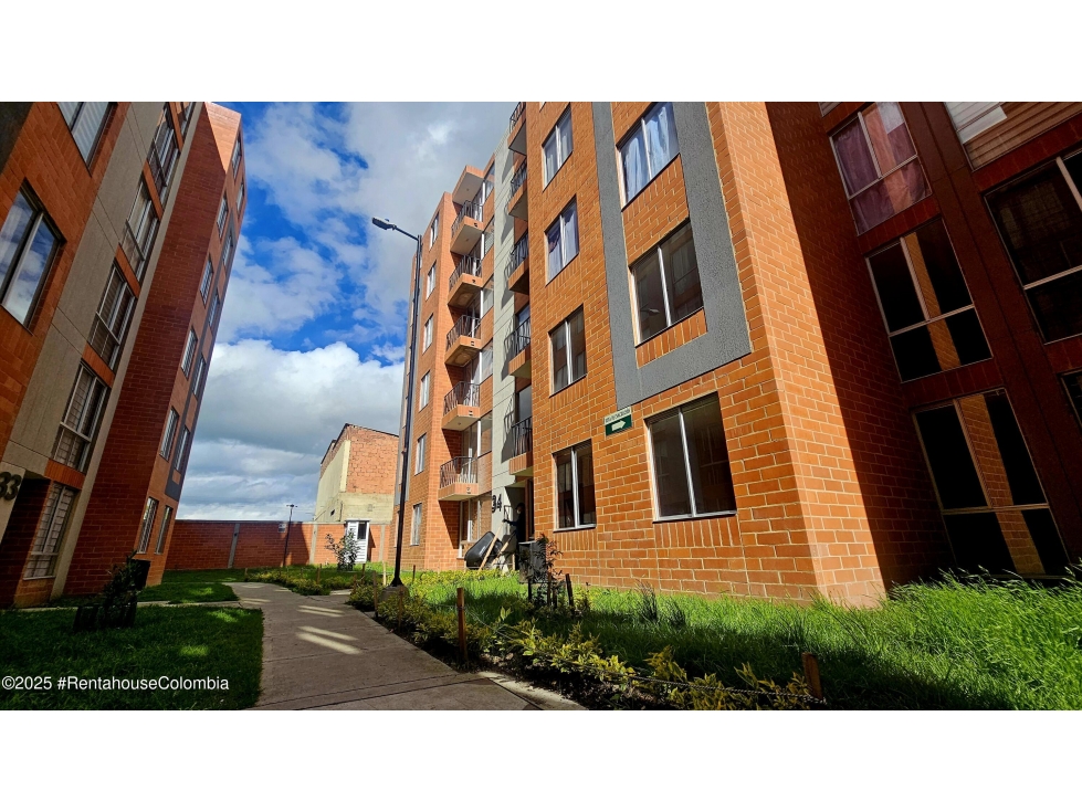 Apartamento en Tocancipa (Cundinamarca) RAH CO: 26-553
