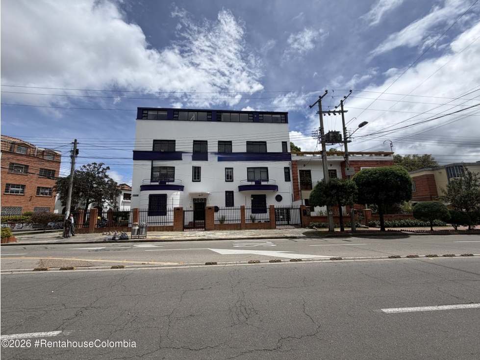 Edificio en Bogotá (Bogota D.C.) RAH CO: 26-756