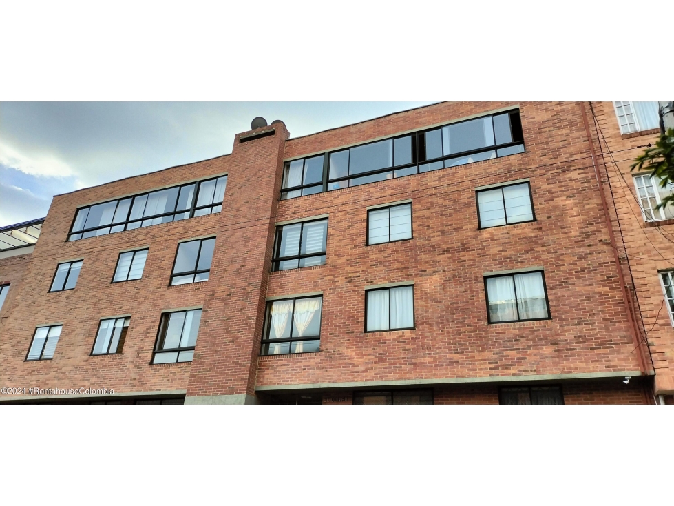 Apartamento en Bogotá (Bogota D.C.) RAH CO: 26-802