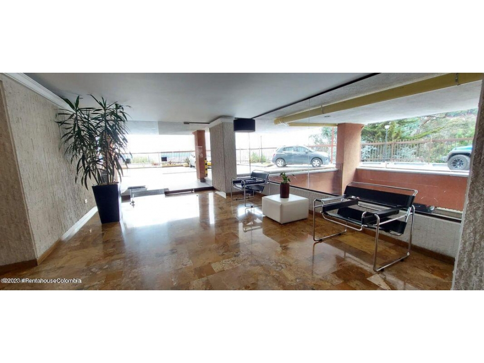 Apartamento en Bogota (Bogota D.C.) RAH CO: 26-548