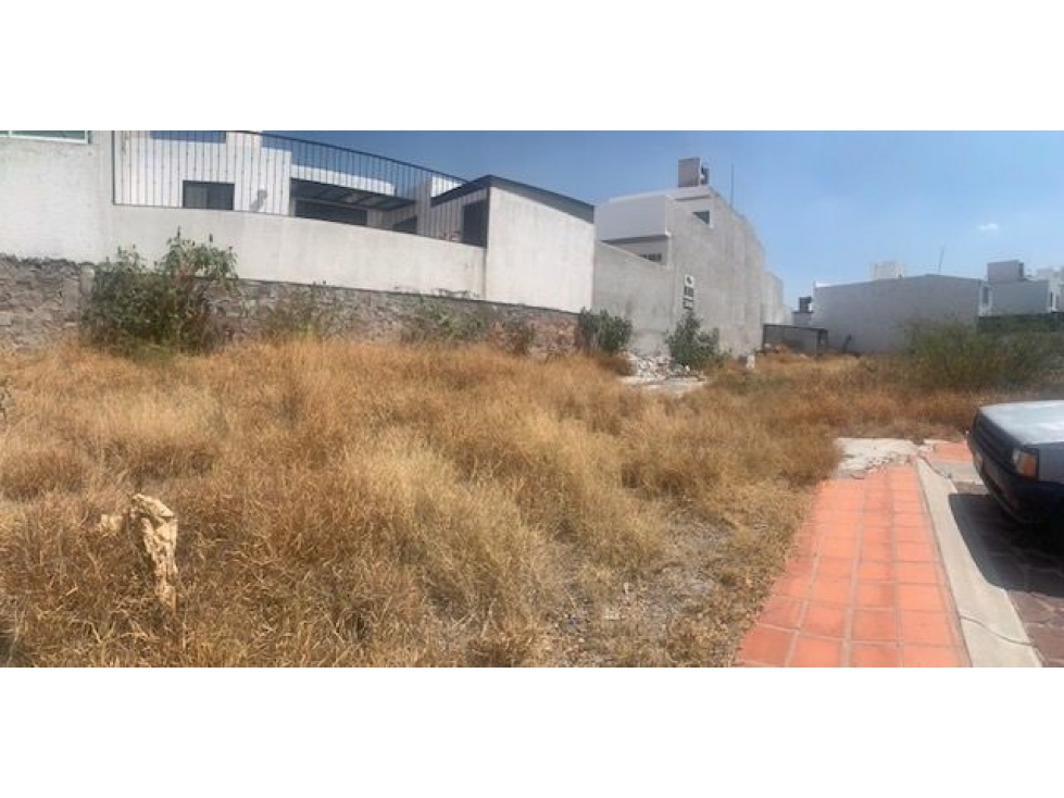 Se Vende Terreno en Pedregal de Schoenstatt, 353 m2 de GRAN TAMAÑO !! - 2