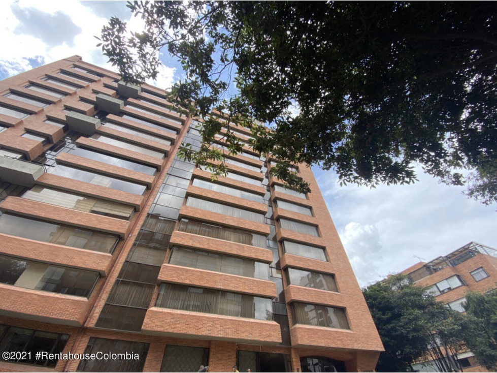 Apartamento en Bogotá (Bogota D.C.) RAH CO: 26-728