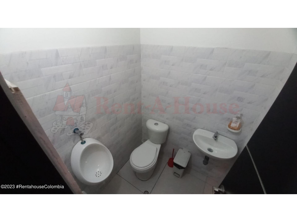 Local Comercial en Bogota (Bogota D.C.) RAH CO: 25-700 - 5
