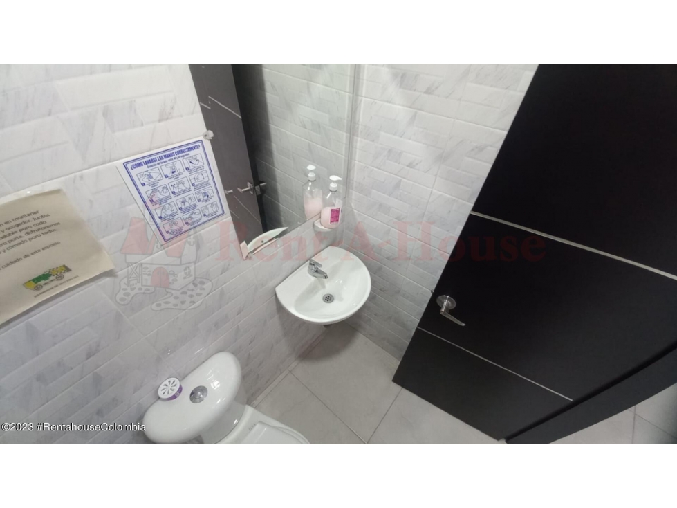Local Comercial en Bogota (Bogota D.C.) RAH CO: 25-700 - 6