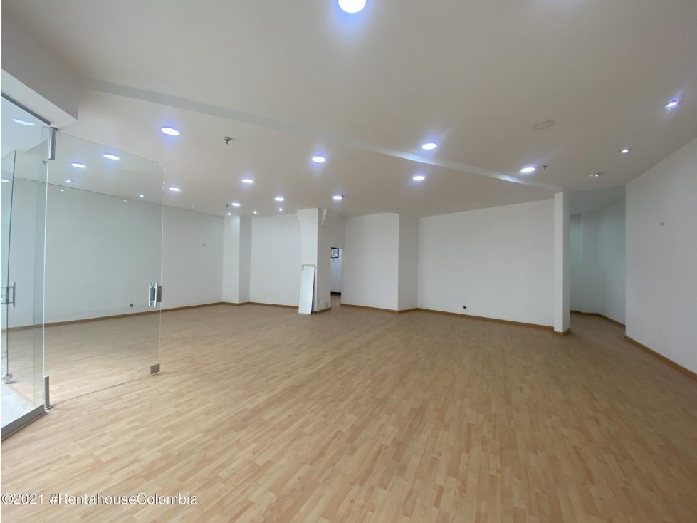 Local Comercial en Bogota (Bogota D.C.) RAH CO: 25-1306 - 5